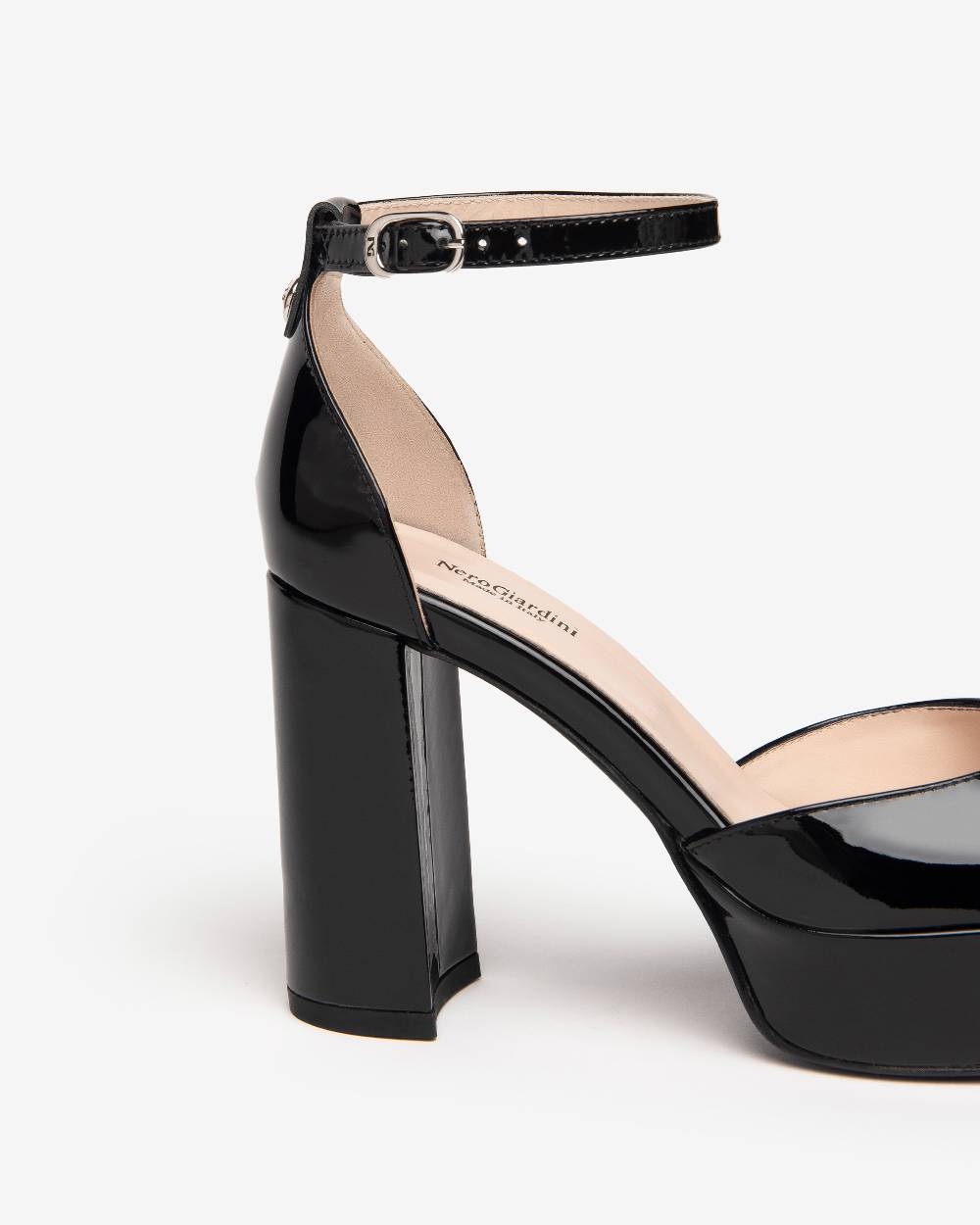 NeroGiardini Art. E409450D Moda