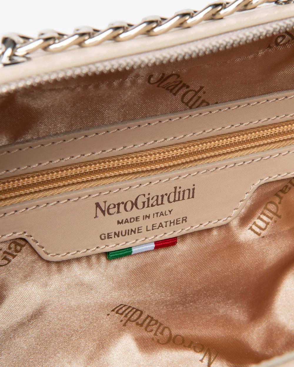 NeroGiardini Art. E443713D Acquista Ora