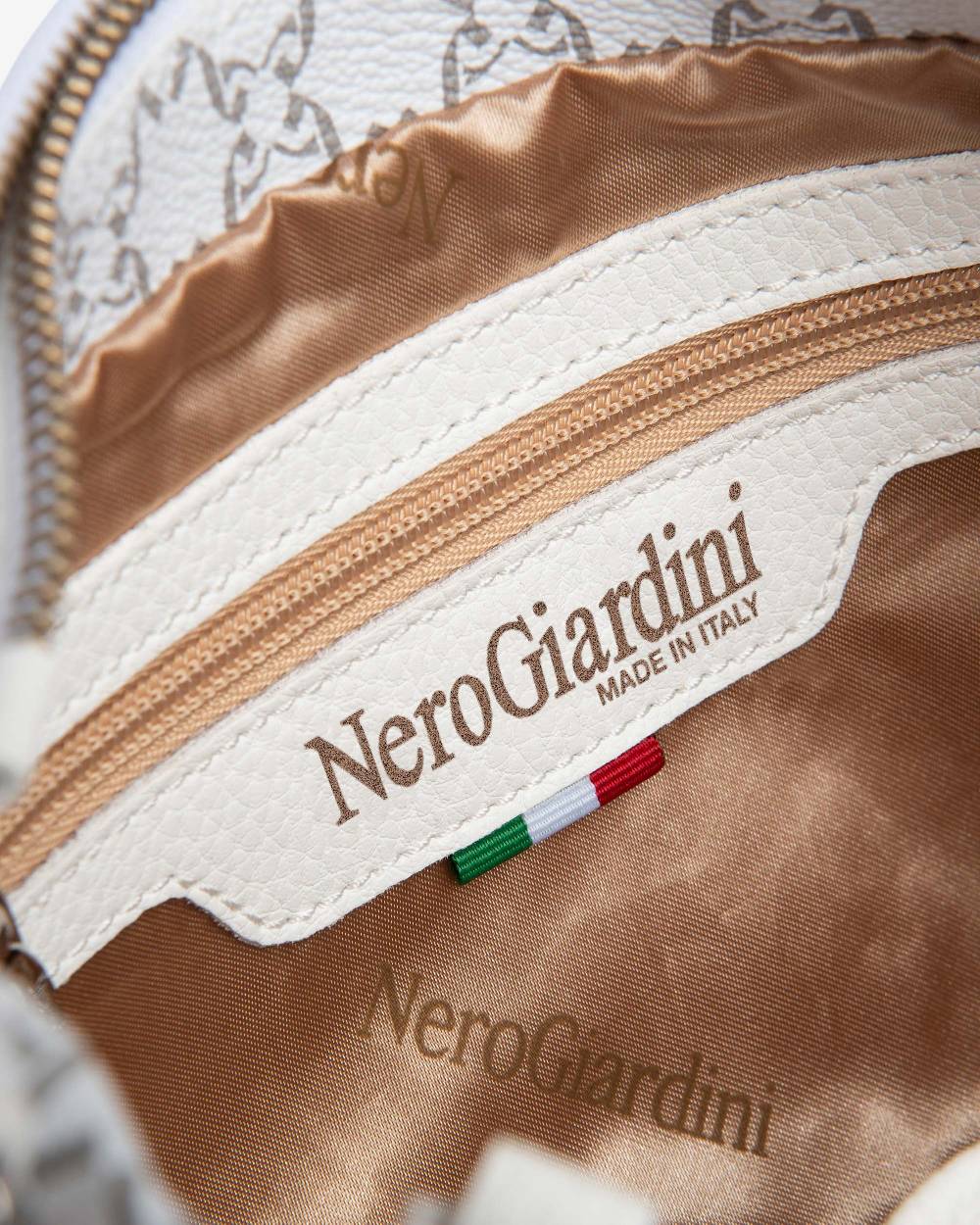 NeroGiardini Art. E443741D Novità