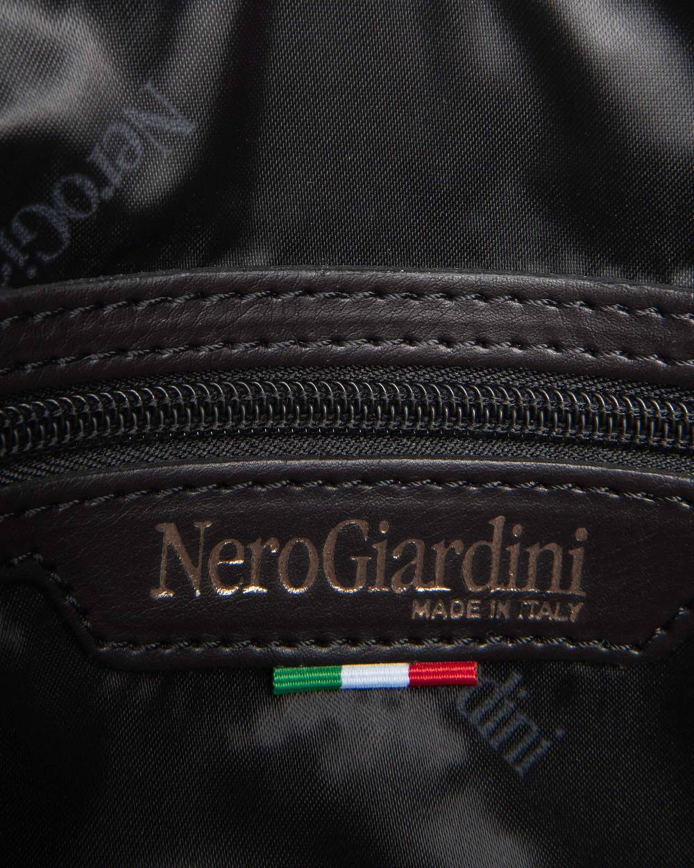 NeroGiardini Art. I343600U Super sconto