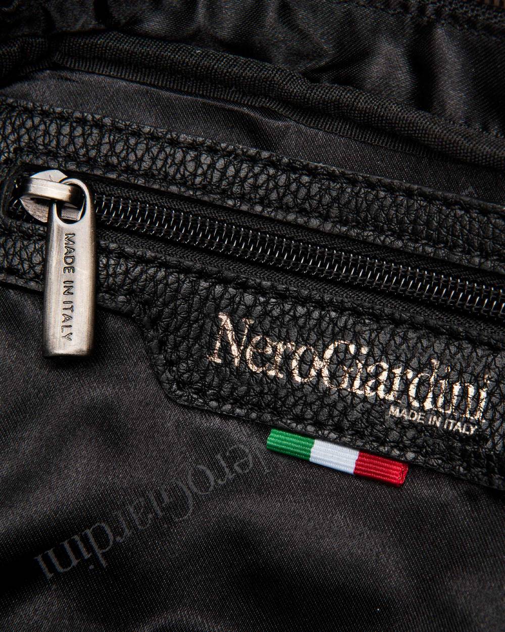 NeroGiardini Art. E242502U 50% di sconto con spedizione gratuita