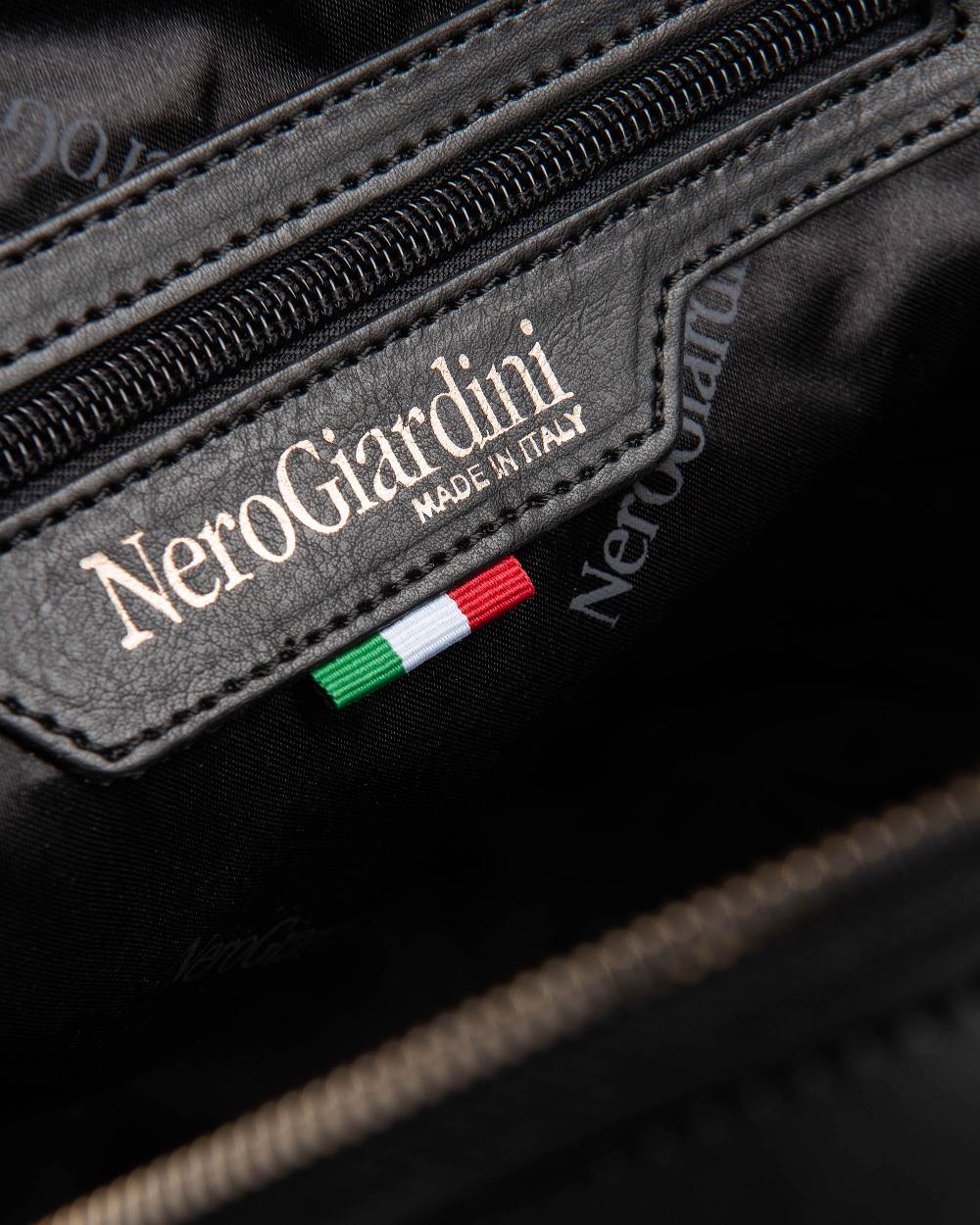NeroGiardini Art. I243190U Officina