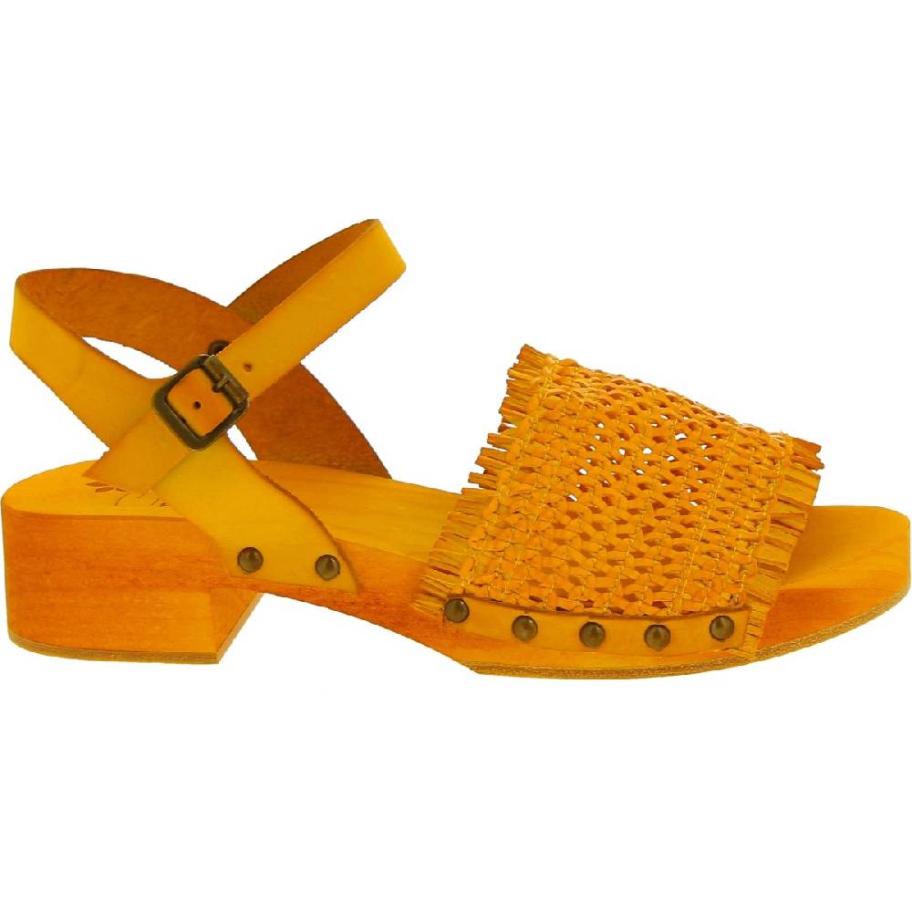 Lartigiano Del Cuoio Zoccolo da donna giallo in legno artigianali con fascia in pelle intrecciata Vendita Economica