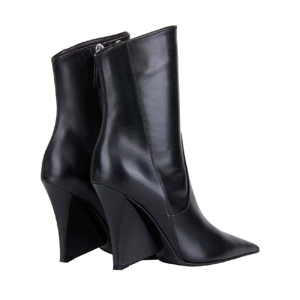 Lella Baldi Ugly Black 2025