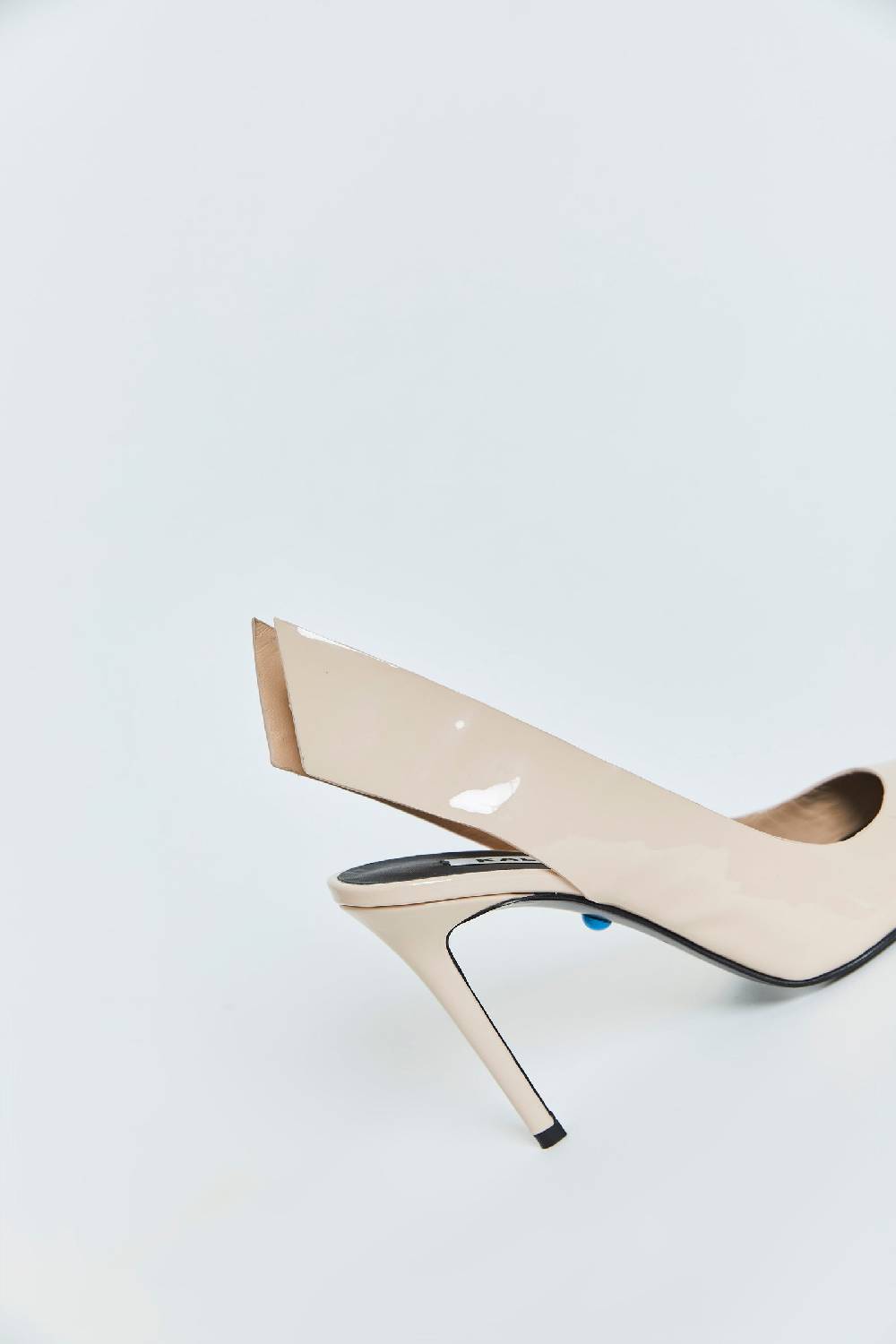 Kalliste K95 WINGS PATENT NUDE - PRE-ORDER Offerte esclusive