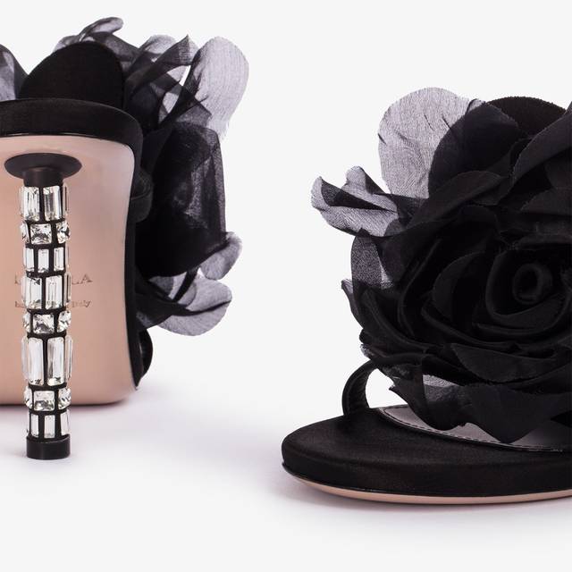 Le Silla Sandalo fiore raso nero Sconto