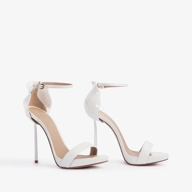 Le Silla Sandalo pelle bianco carta In Vendita