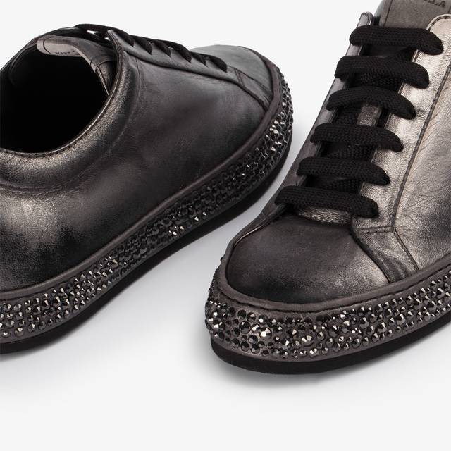 Le Silla Sneaker pelle laminata effetto vintage peltro con Cristalli Qualità