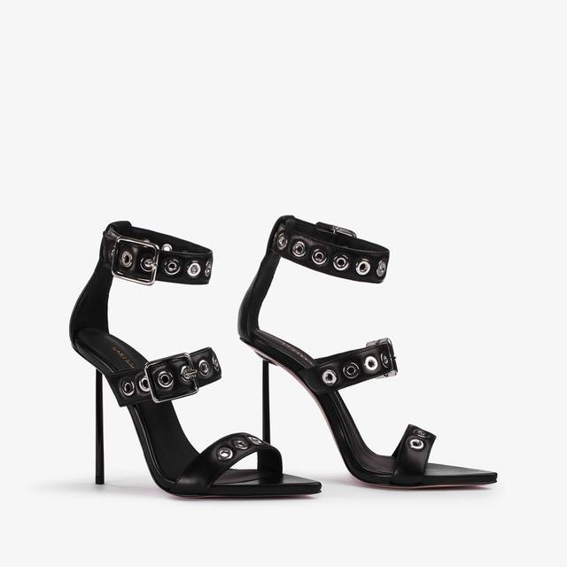 Le Silla Sandalo pelle nero con occhielli argento Sconto