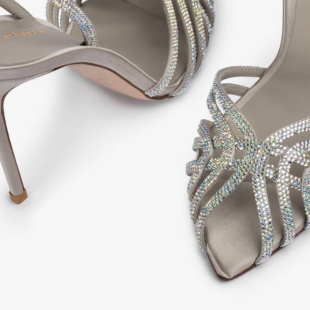 Le Silla Sandalo raso argento e Cristalli Online