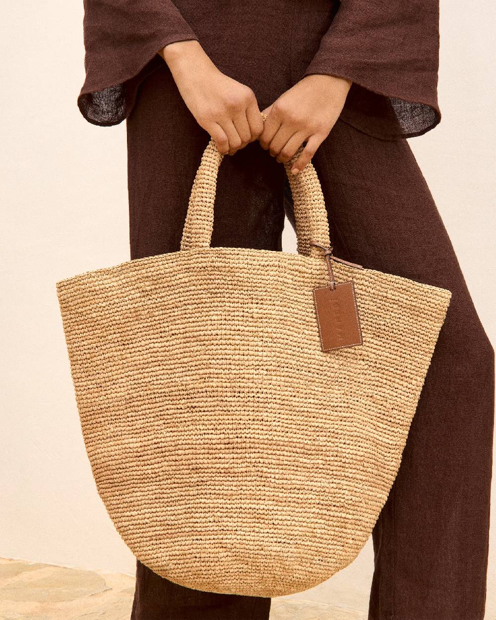 Manebí Raffia Summer Bag - Leather Handle \u0026 Palm Leather Tag Tan Affare Del Giorno