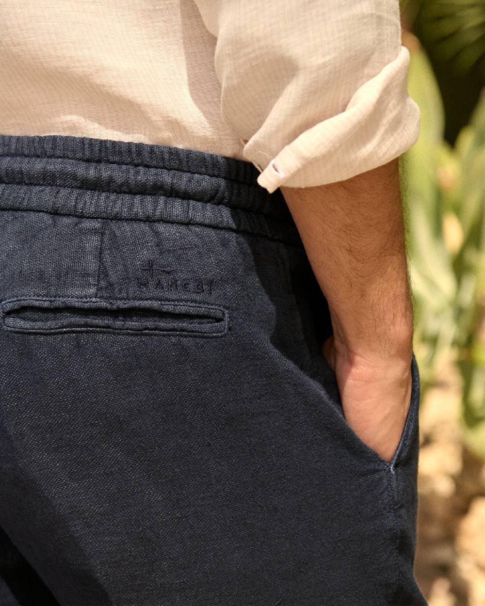 Manebí Woven Linen Santa Barbara Trousers - Night Blue Nuova