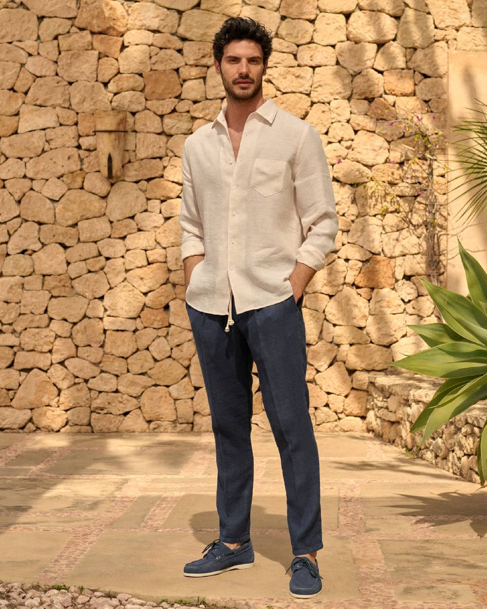 Manebí Woven Linen Santa Barbara Trousers - Night Blue Nuova