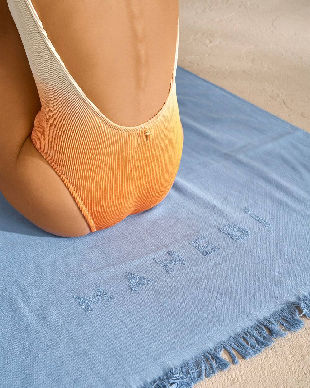 Manebí Jaquard Beach Towel - Embroidered Palm With Palm \u0026 Logo Indigo Saldi Di Fabbrica