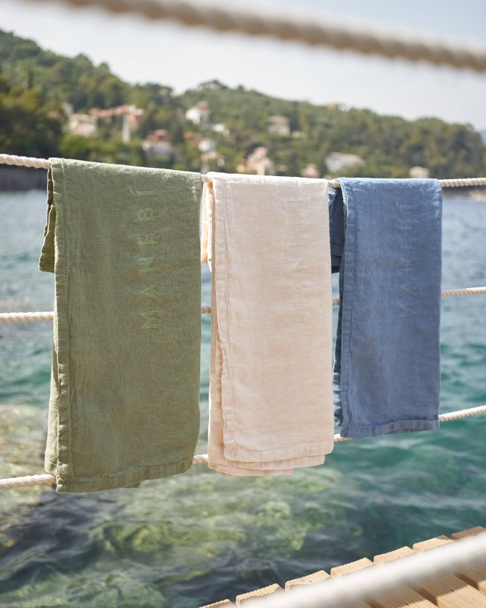 Manebí Washed Linen Beach Towel - Embroidered Logo Indigo Nuovo