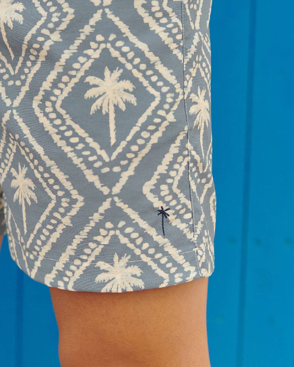 Manebí Printed Swim Shorts - Indigo Spedizione Gratuita