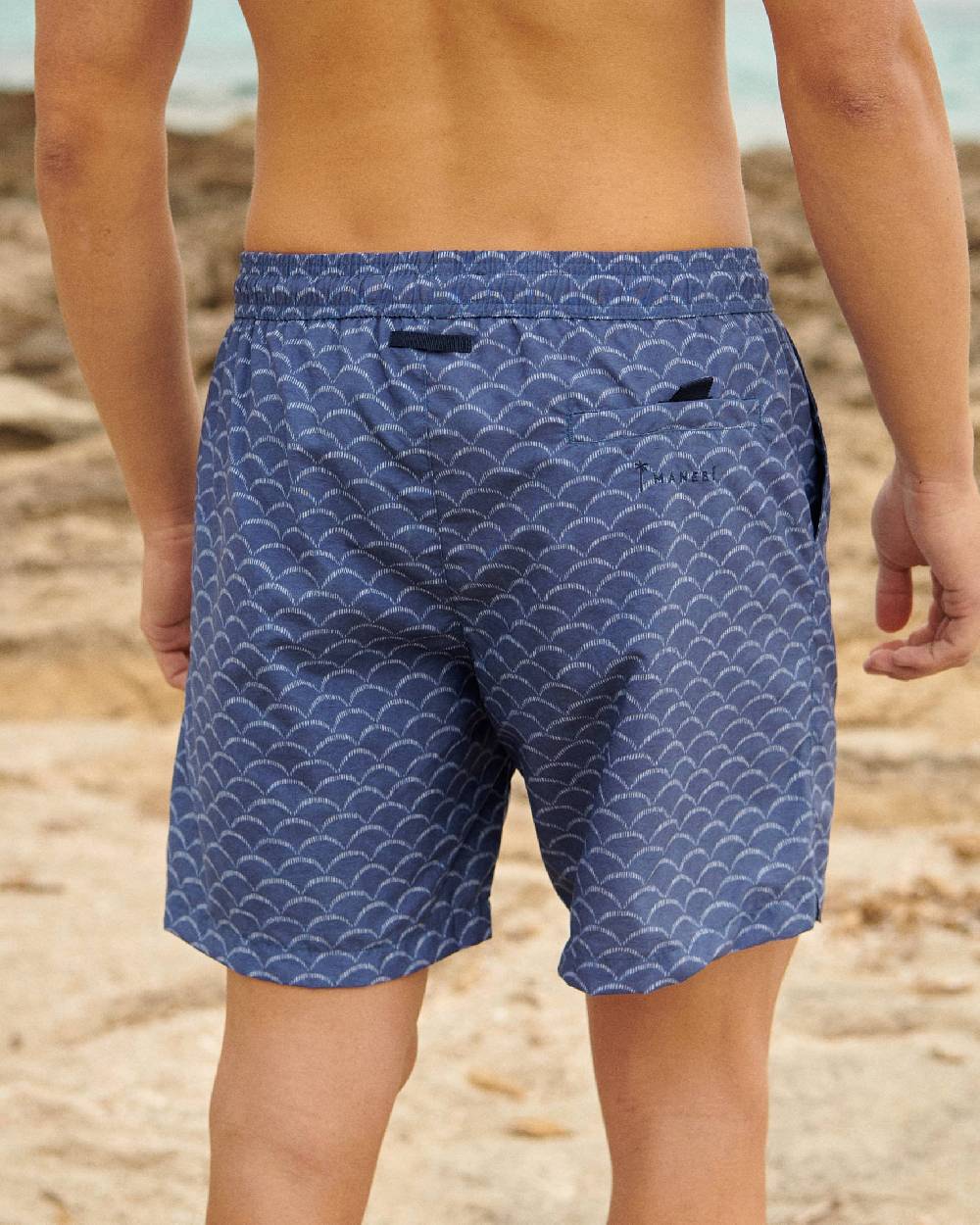 Manebí Sketched Waves Swim Shorts - Washed Print Navy Sketched Waves Offerta