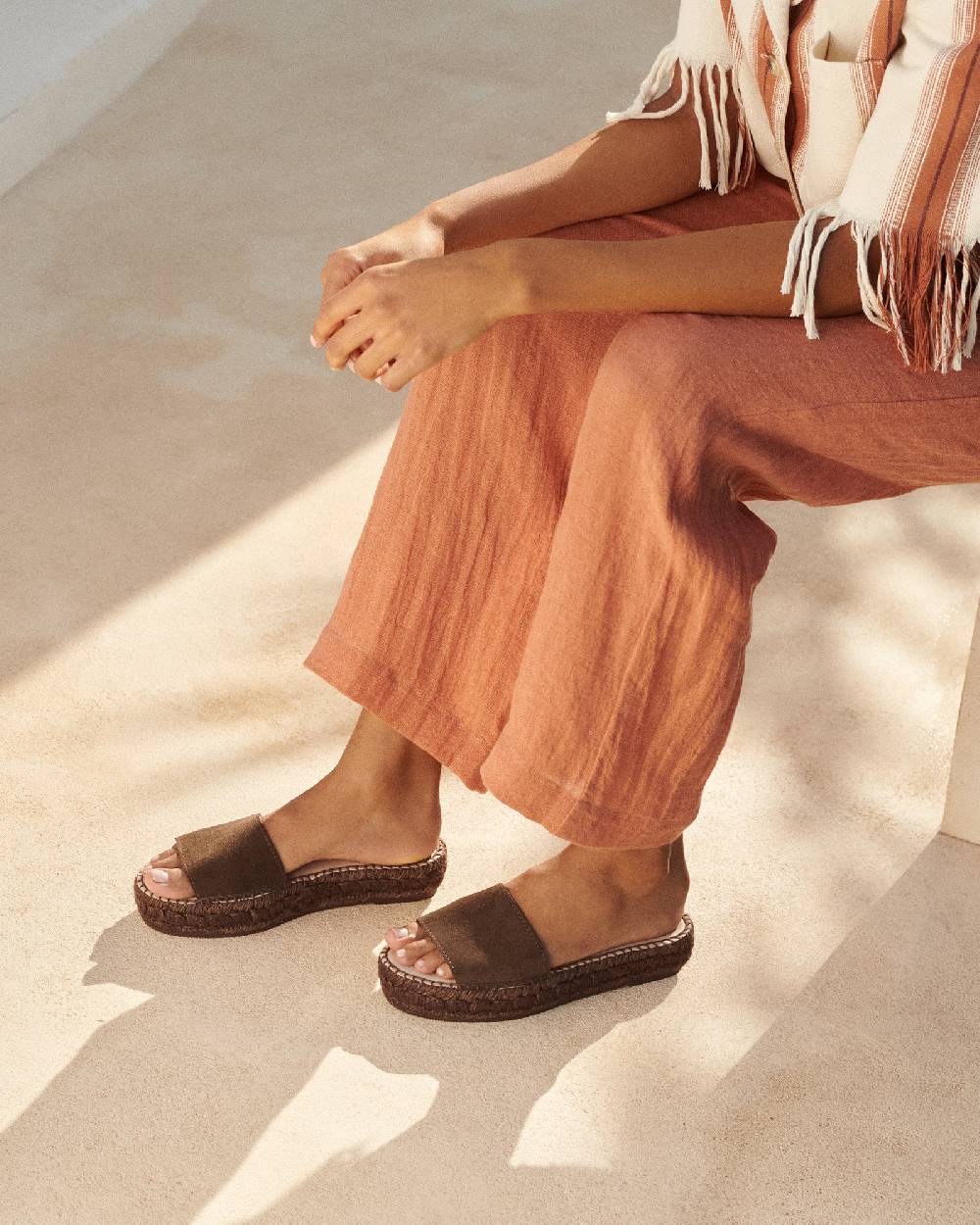 Manebí Suede Double Sole Slides - Hamptons Cocoa On Tone Nuova