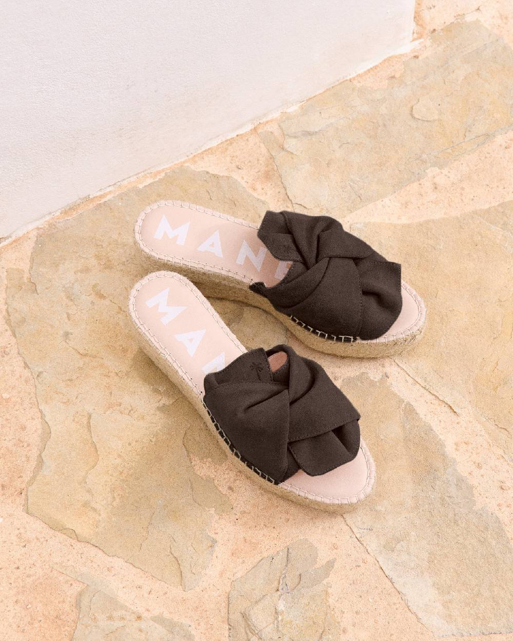 Manebí Soft Suede Platforms With Knot - Cocoa Presa