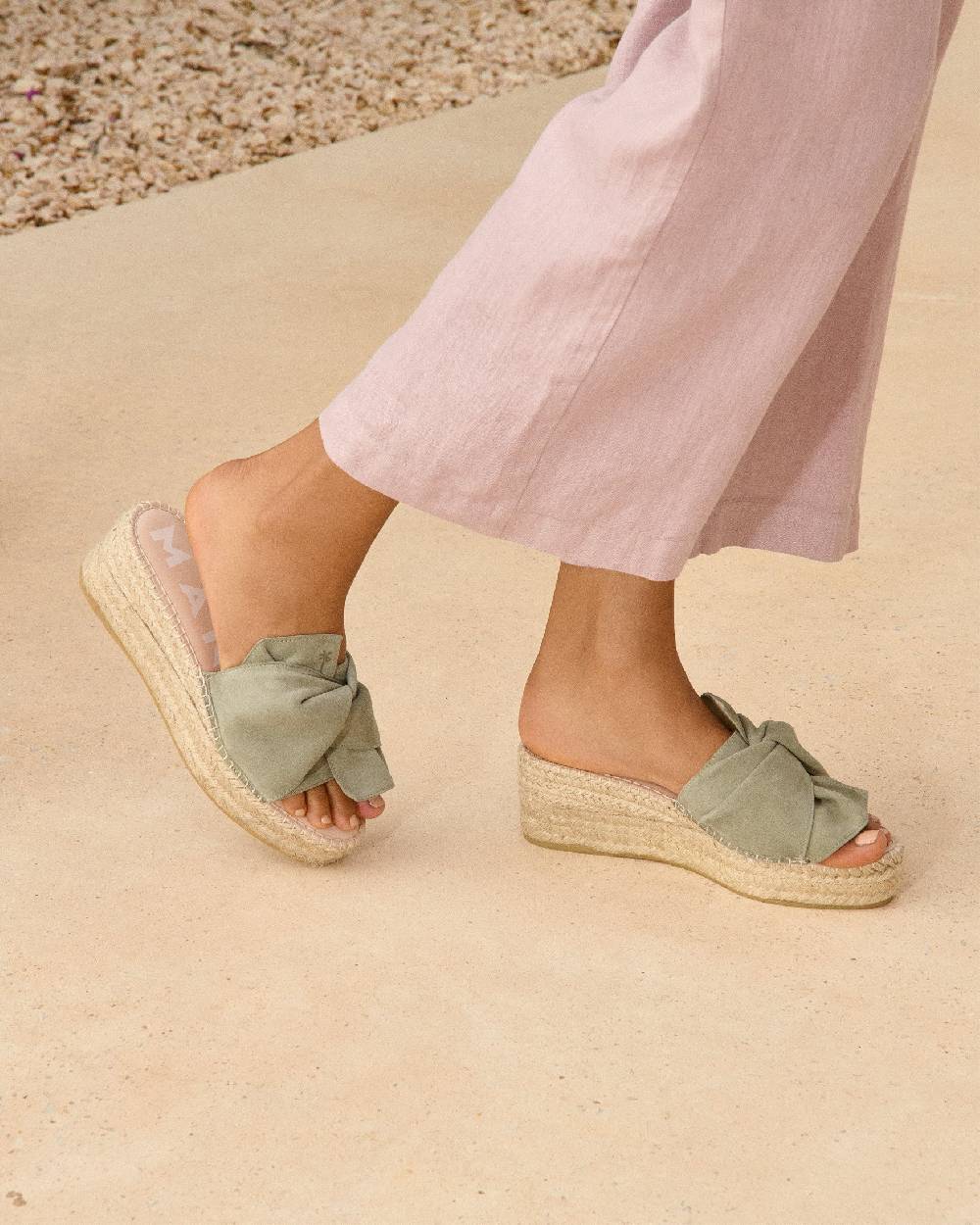 Manebí Soft Suede Platforms With Knot - Sage Offerta