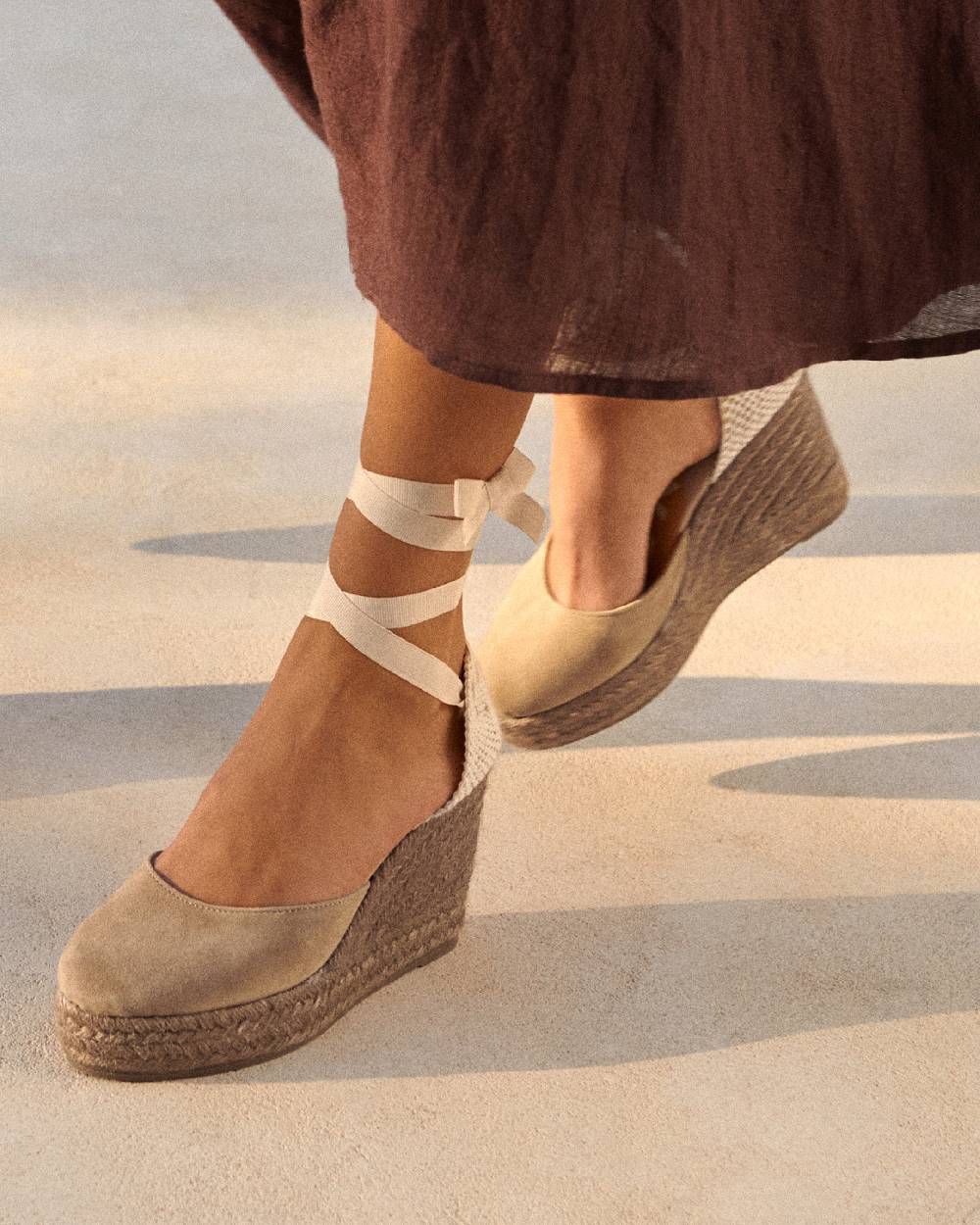 Manebí Soft Suede Wedge Espadrilles - Hamptons Vintage Taupe On Tone Affare Del Giorno
