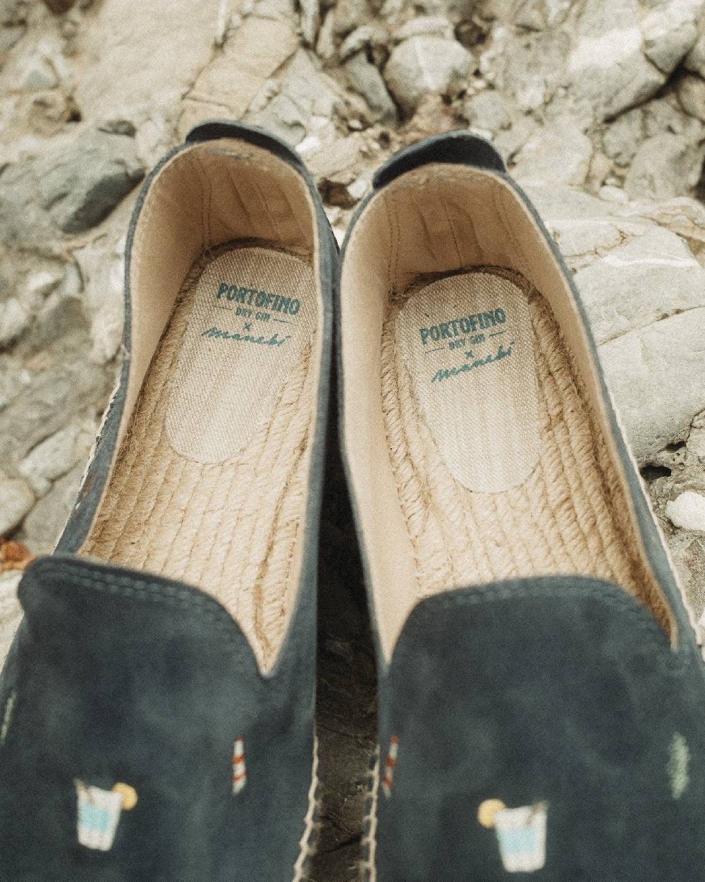 Manebí Espadrillas in Pelle Scamosciata - Portofino Dry Gin X Manebí Patriot Blue con Ricami Multicolor Negozi Online