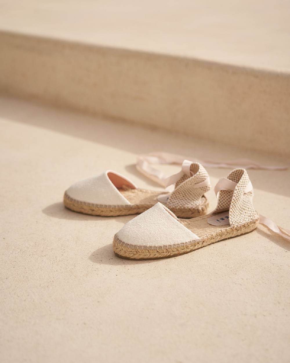 Manebí Organic Hemp Flat Valenciana Espadrilles - La Havana White Offerta