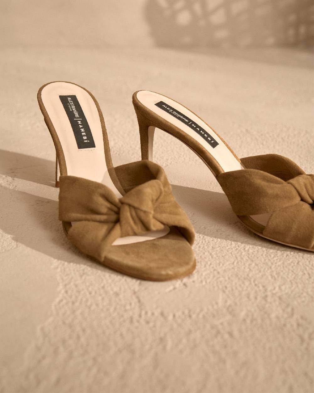 Manebí Sophie Suede Mule Heels - Knot Brown Offerta Anniversario