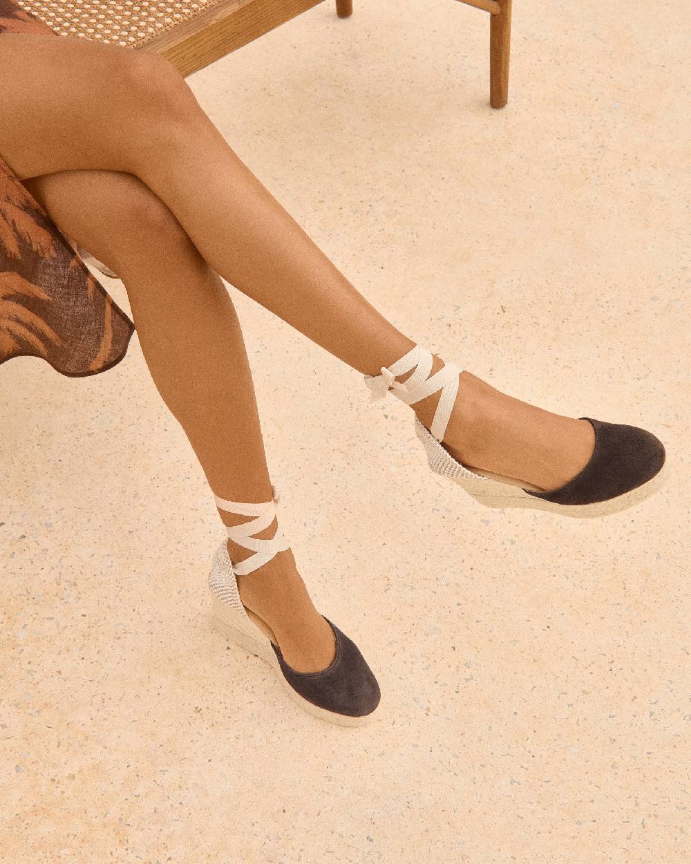 Manebí Soft Suede Wedge Espadrilles - Cocoa Sconti VIP