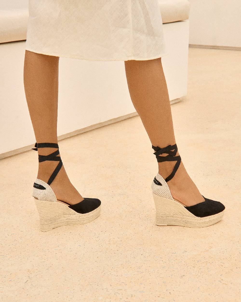 Manebí Soft Suede Heart-Shaped|Wedge Espadrilles - Hamptons Black Rilascio limitato