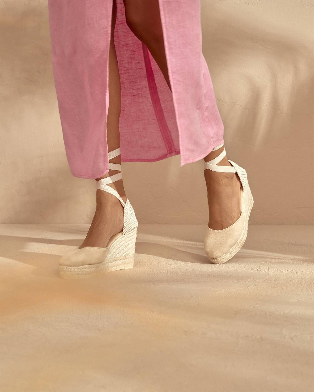 Manebí Soft Suede Wedge Espadrilles - Hamptons Champagne Beige Promozione temporanea