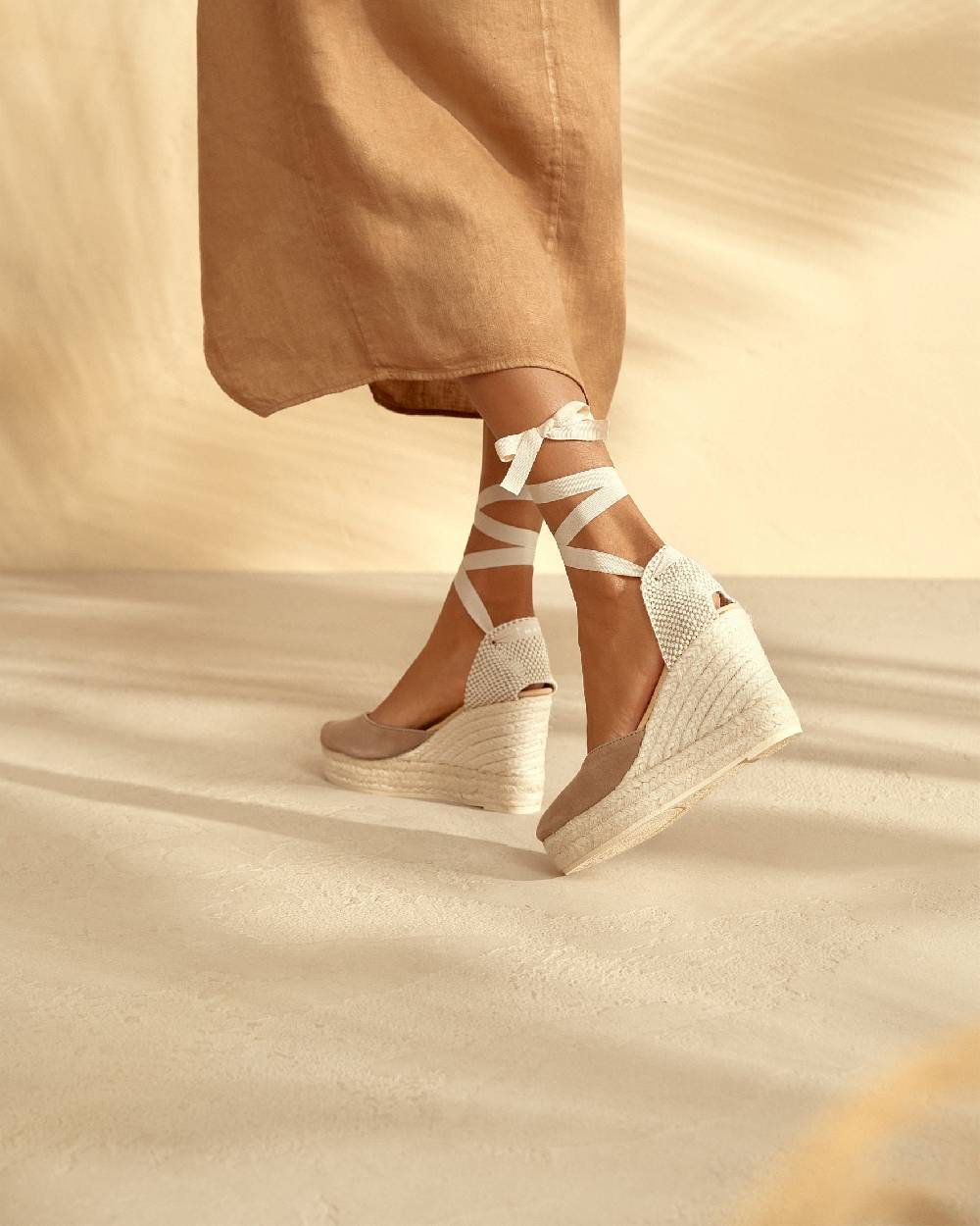 Manebí Soft Suede Wedge Espadrilles - Hamptons Vintage Taupe Fino al 50% di sconto