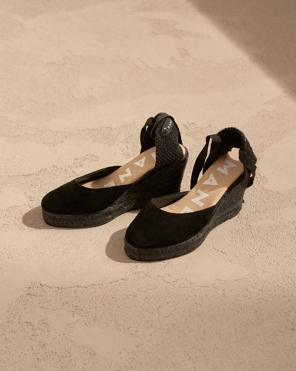 Manebí Soft Suede Wedge Espadrilles - Hamptons Black On Tone Fino al 60% di sconto