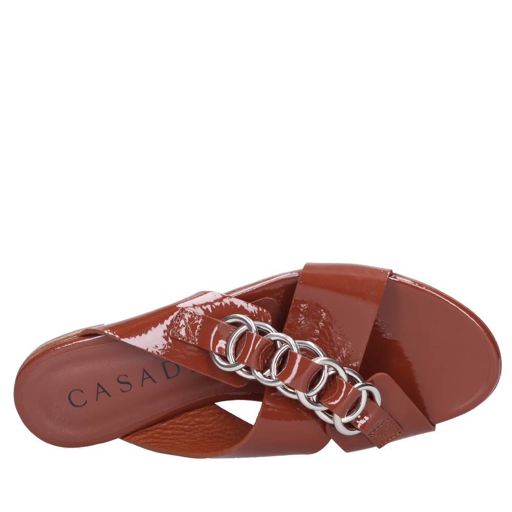 CASADEI Mules in vernice Sottocosto