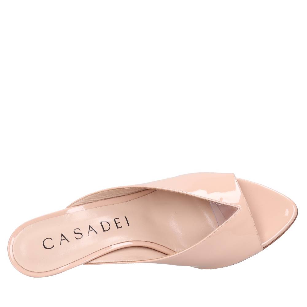 CASADEI Mules in vernice Saldi Di Fabbrica
