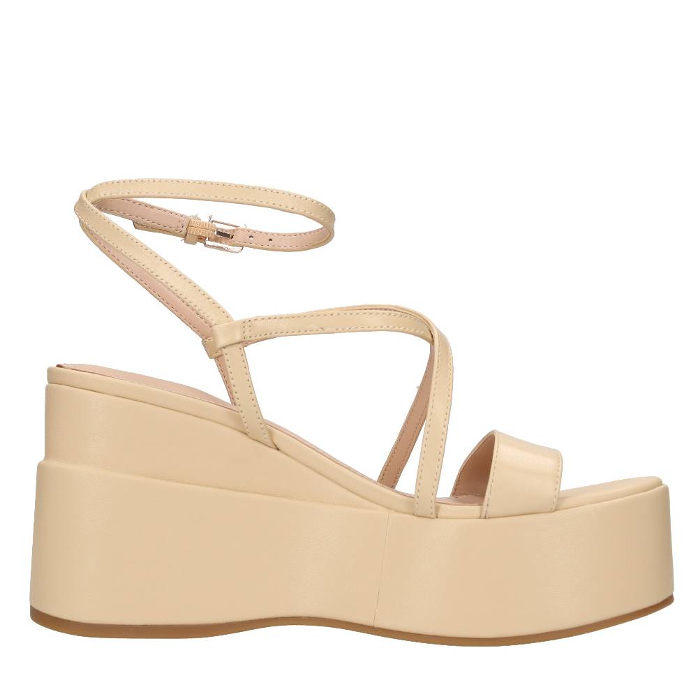 GUESS Sandali con zeppa in pelle Affare Del Giorno