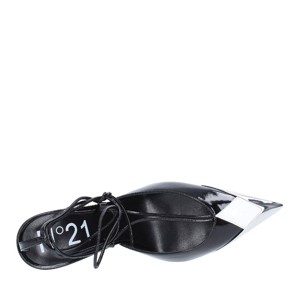 N°21 Décolleté modello 22ICPXNV14033 in vernice Outlet