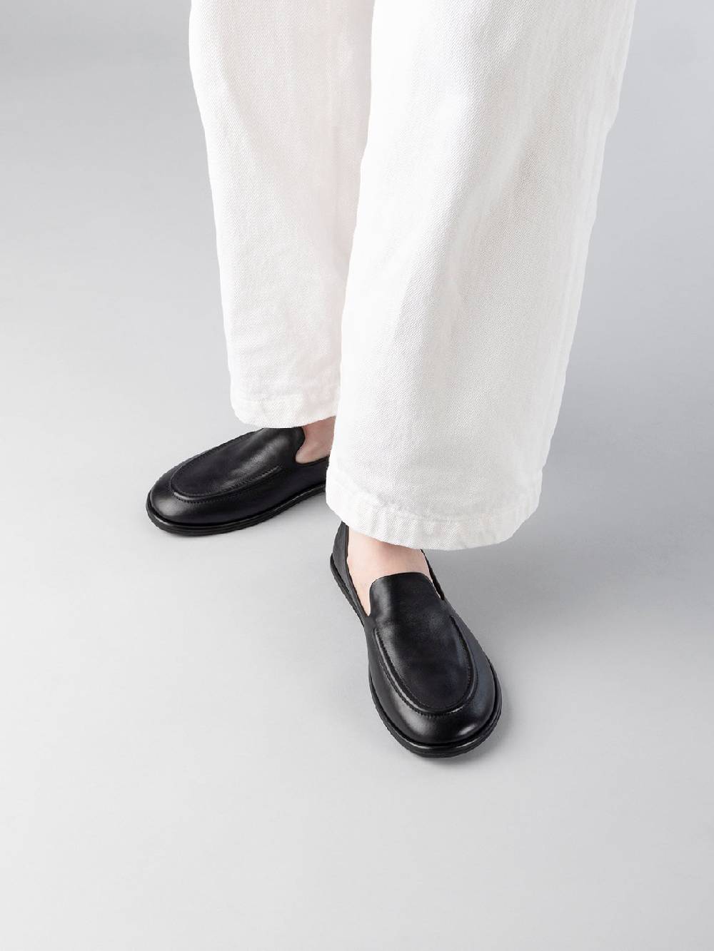 Officine Creative MIENNE 101 Mocassini in Pelle Nera Convenienza