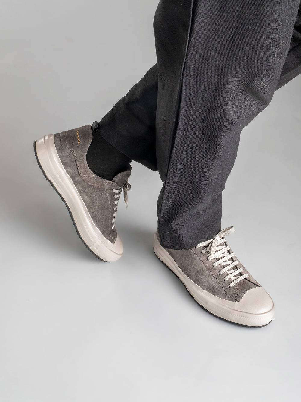 Officine Creative MES 009 Sneakers in Pelle Scamosciata Grigia Online