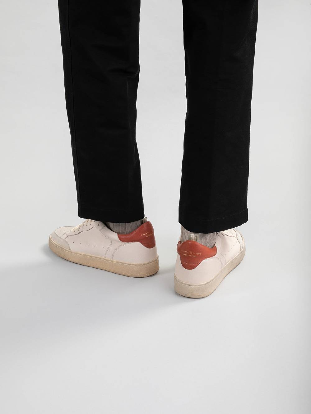 Officine Creative MAGIC 001 Sneakers in Pelle e Camoscio Bianco 2025