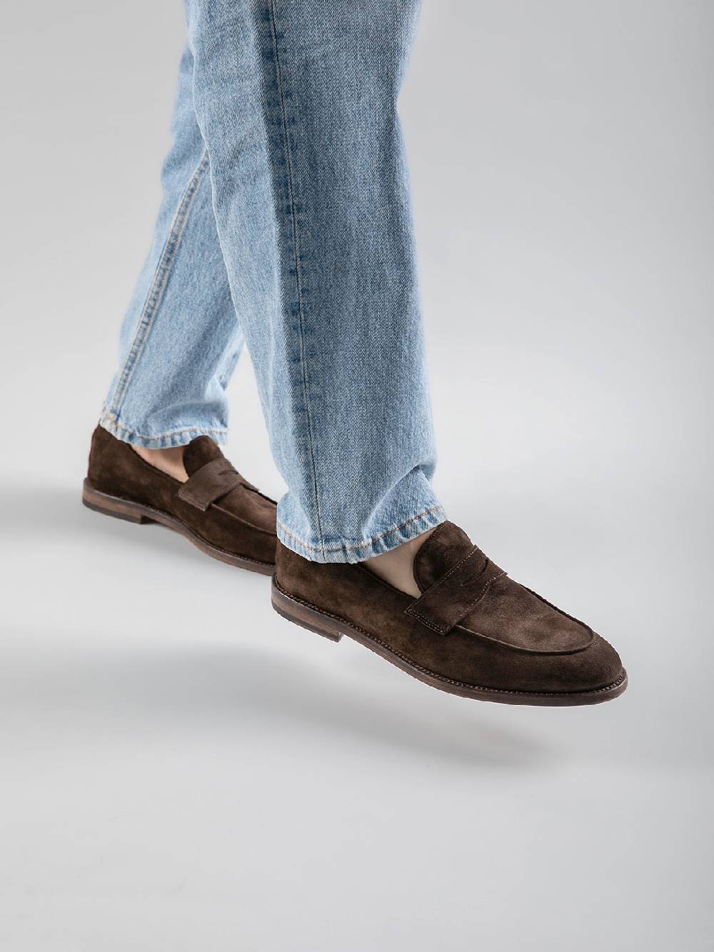 Officine Creative OPERA 001 Mocassini Penny Loafer in Pelle Scamosciata Marrone Offerta