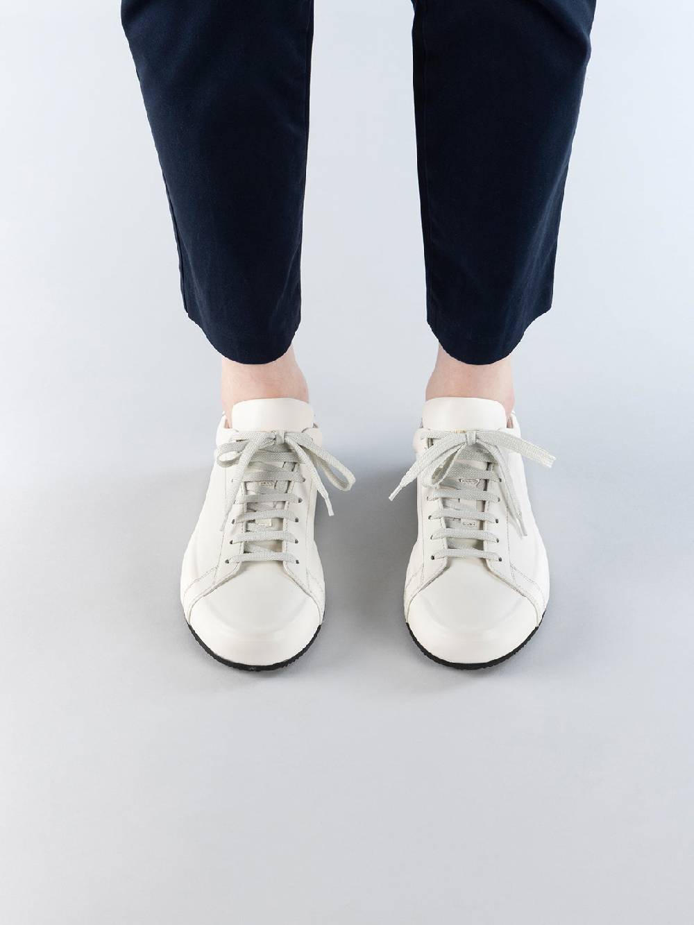 Officine Creative EASY 101 Sneakers Basse in Pelle Blu Offerta speciale
