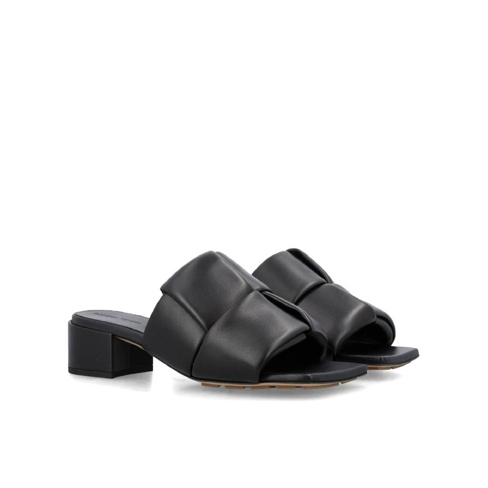 BOTTEGA VENETA  Mules da Donna Nere in Pelle Bottega Veneta Sottocosto