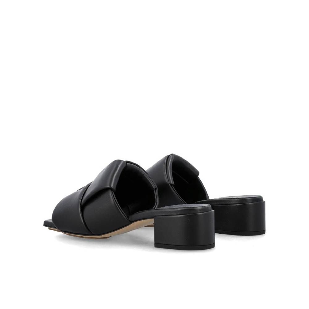 BOTTEGA VENETA  Mules da Donna Nere in Pelle Bottega Veneta Sottocosto
