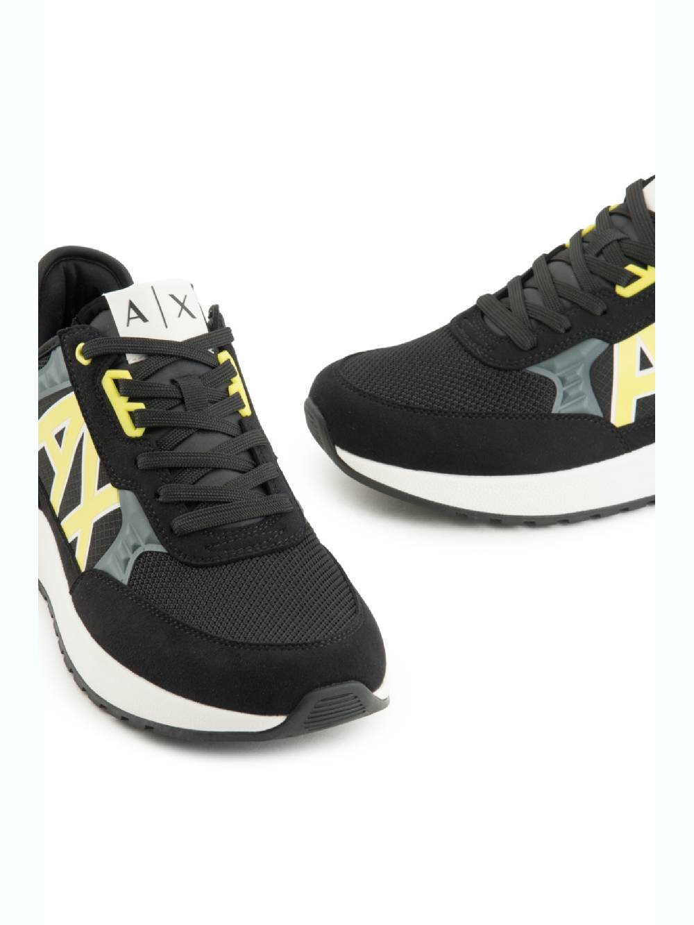ARMANI EXCHANGE  Sneakers Uomo Armani Exchange Nero con Inserti in Camoscio Presa