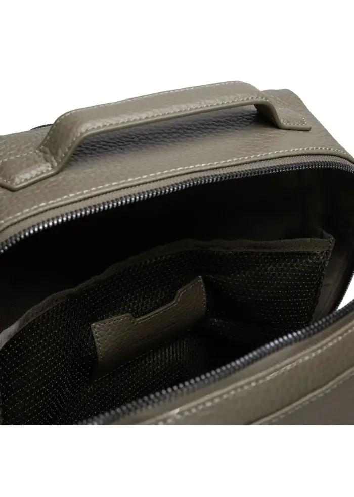 GIANNI CHIARINI | ZAINO PELLE MARTELLATA VERDE MILITARE Presa