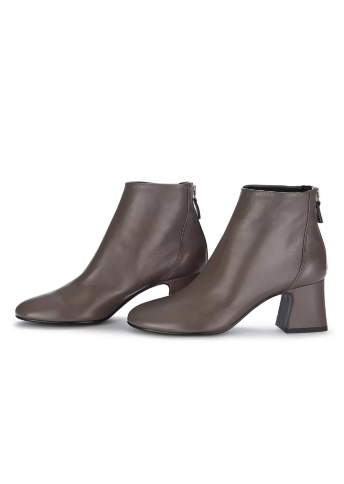 MA+DE 94 | STIVALETTI TACCO NAPPA MARRONE FANGO Fino al 60% di sconto
