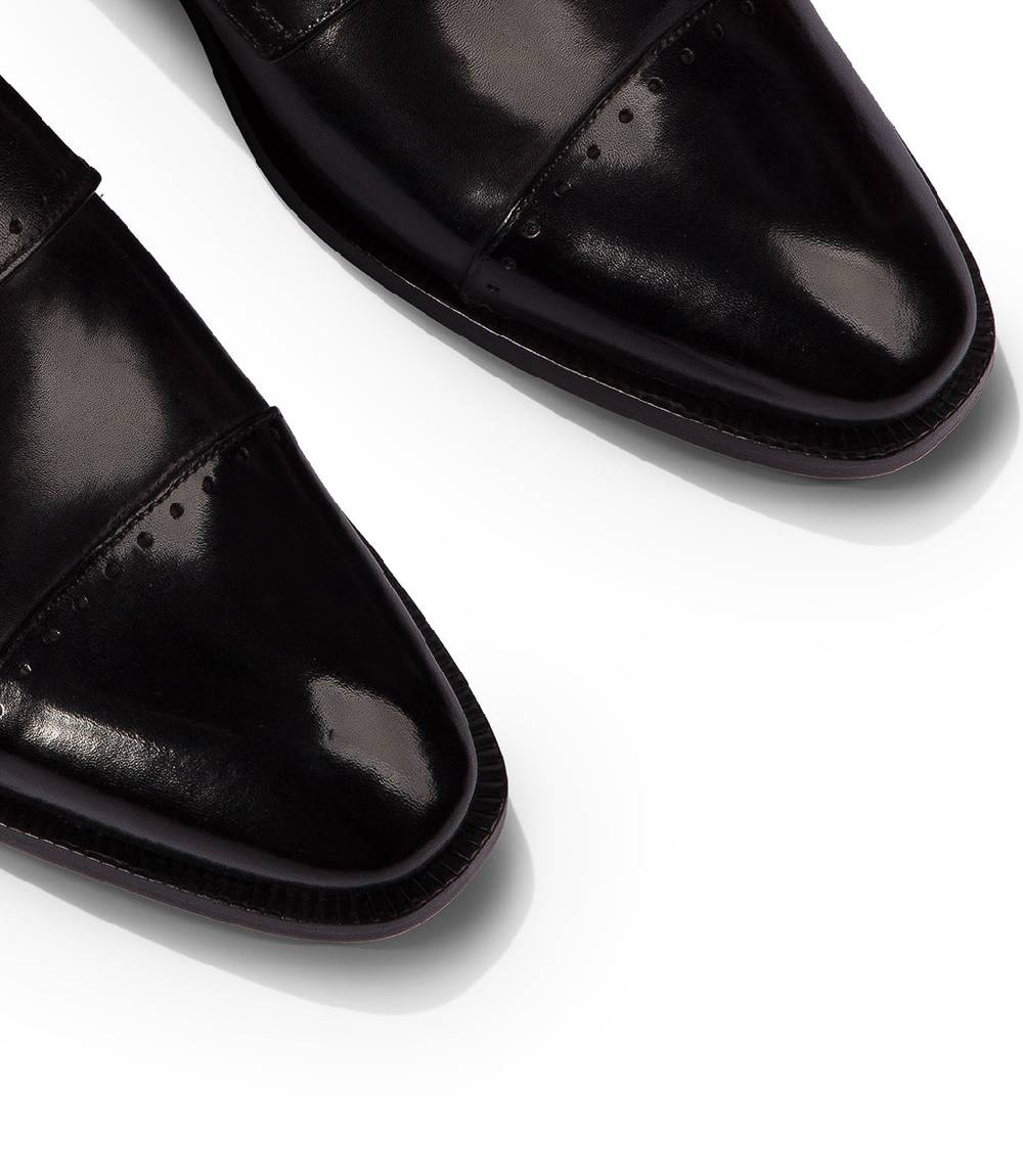 Loriblu Monk strap in pelle nera brogue Prezzo Ridotto