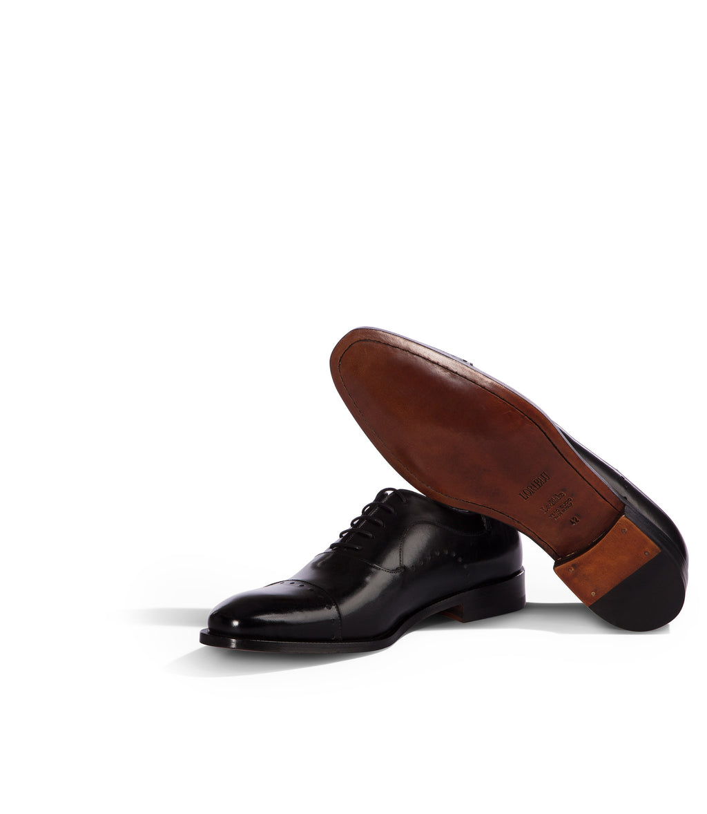 Loriblu Oxford in pelle nera brogue Sottocosto