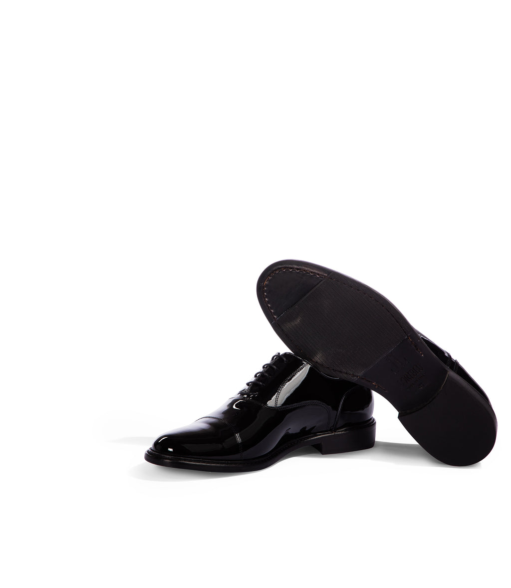 Loriblu Stringate oxford in vernice nera Hotsell
